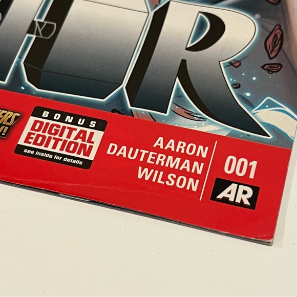 Thor Issue 001 First Appearance of Lady Jane As Thor - Picture 7 of 10